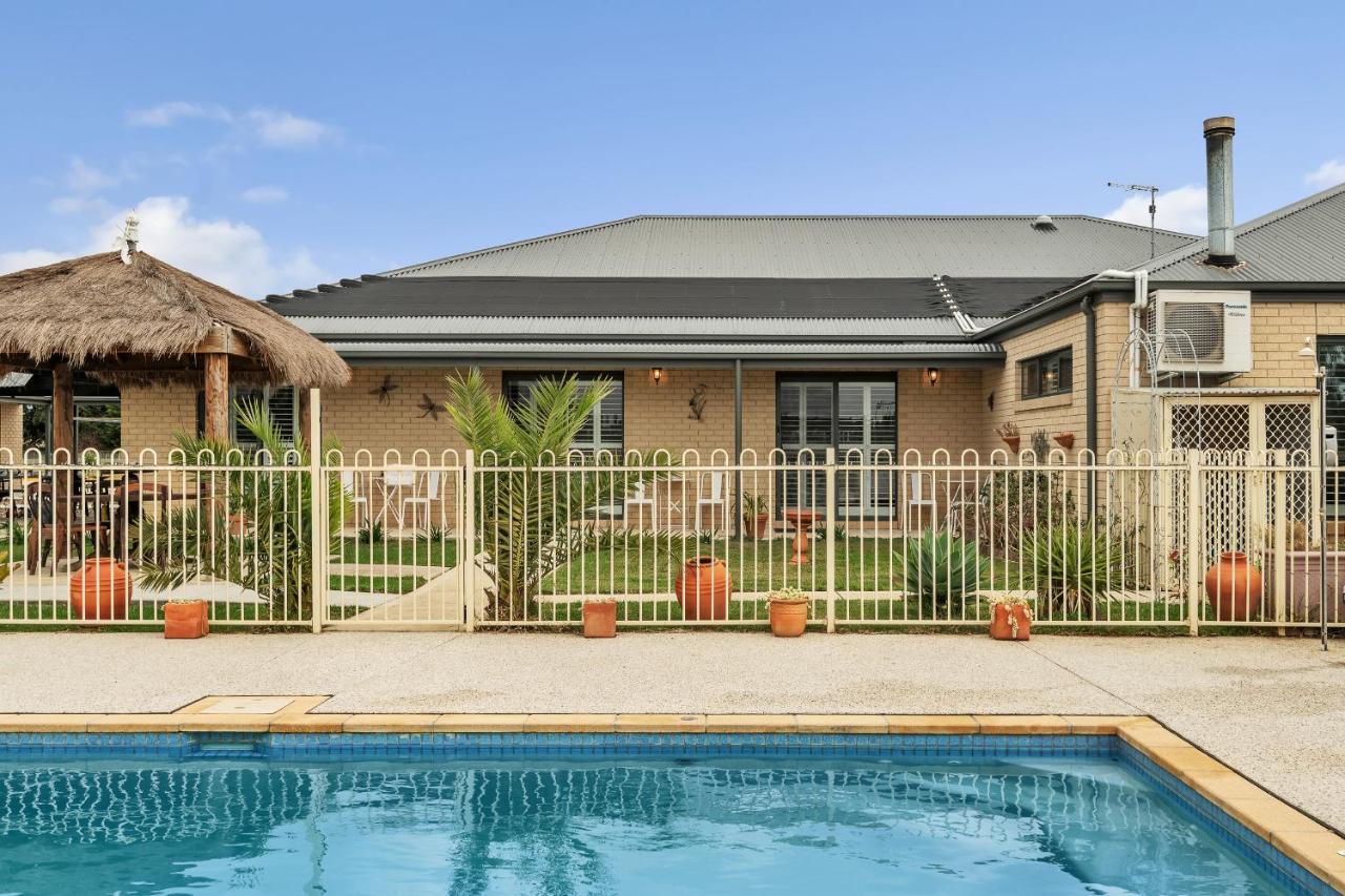 The Oxley Estate Bed & Breakfast Portarlington Exterior photo